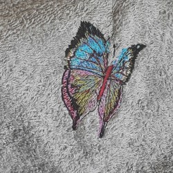 Cape de Bain modèle papillon brodé  0 à 18 mois