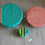 Linge de cuisine eco-responsable protection des aliments ajustable coton enduit hermétique Couture Cécile Créations lot de 3 charlottes alimentaires motifs géométriques orange et vert